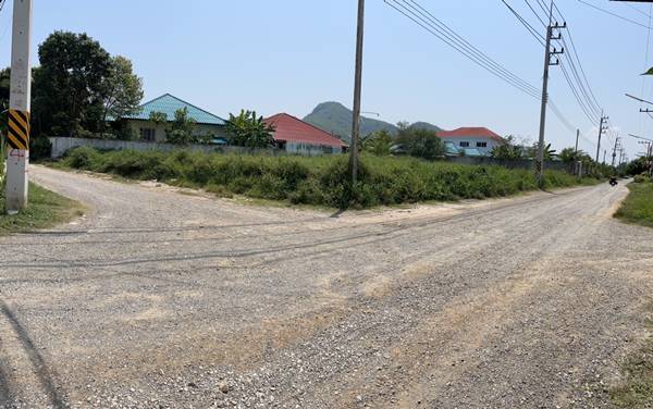 ขายที่ดินเปล่า หัวหิน หัวนา 1 แยก 8 โครงการทวีปแลนด์ ถนนเพชรเกษม เนื้อที่ 220 ตร.ว